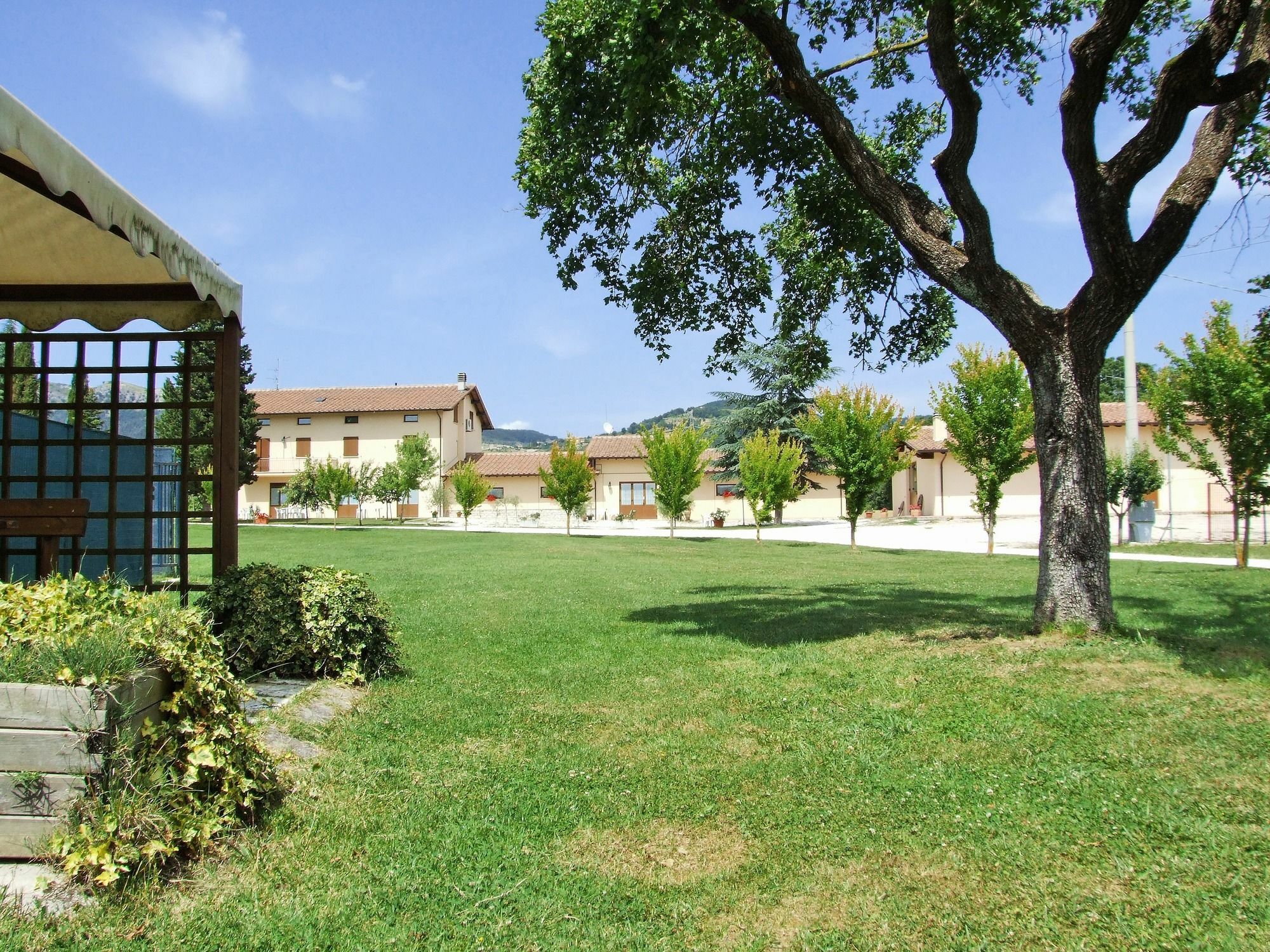 Agriturismo Casella Del Piano Gubbio Eksteriør bilde